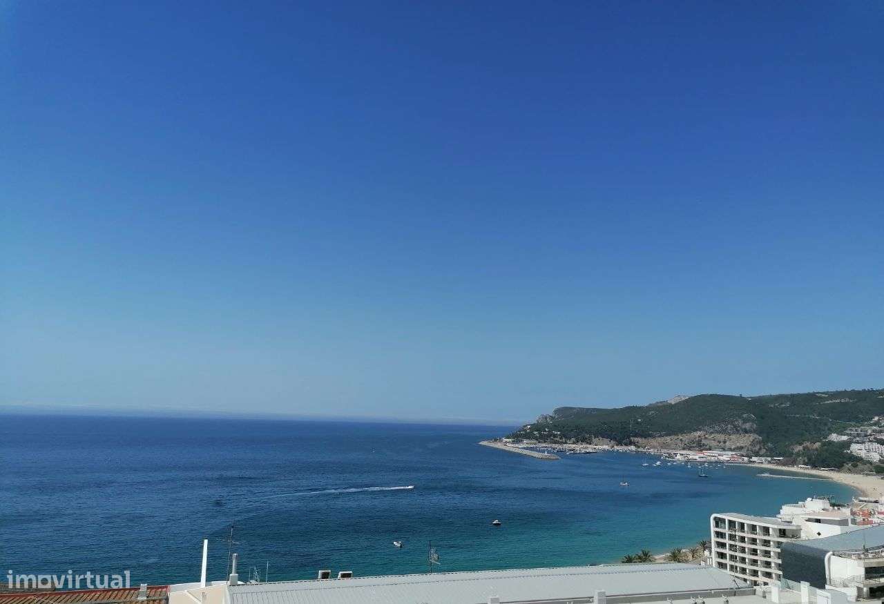 Apartamento T0+1 varanda vista deslumbrante mar Sesimbra-12
