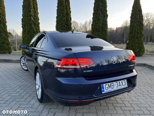 Volkswagen Passat 1.4 TSI BMT Comfortline - 15