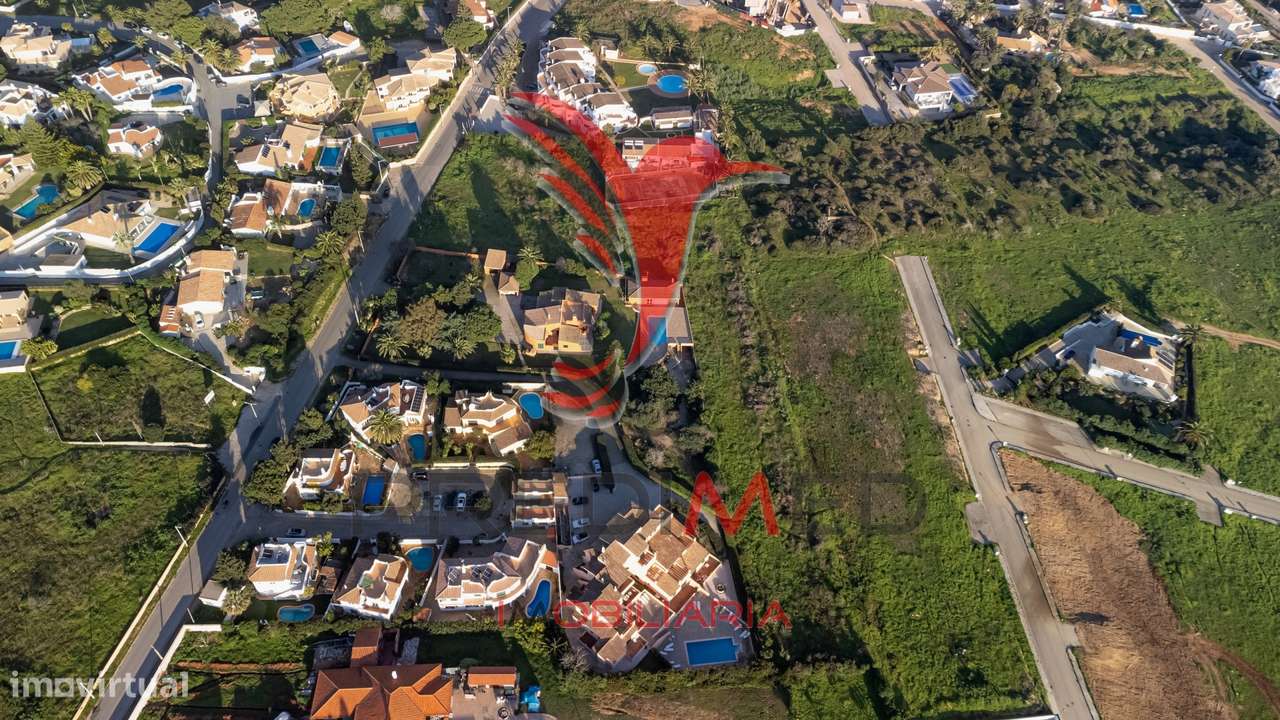 Terreno urbanizável com vista mar junto à Praia da Luz, Lagos - Grande imagem: 5/8