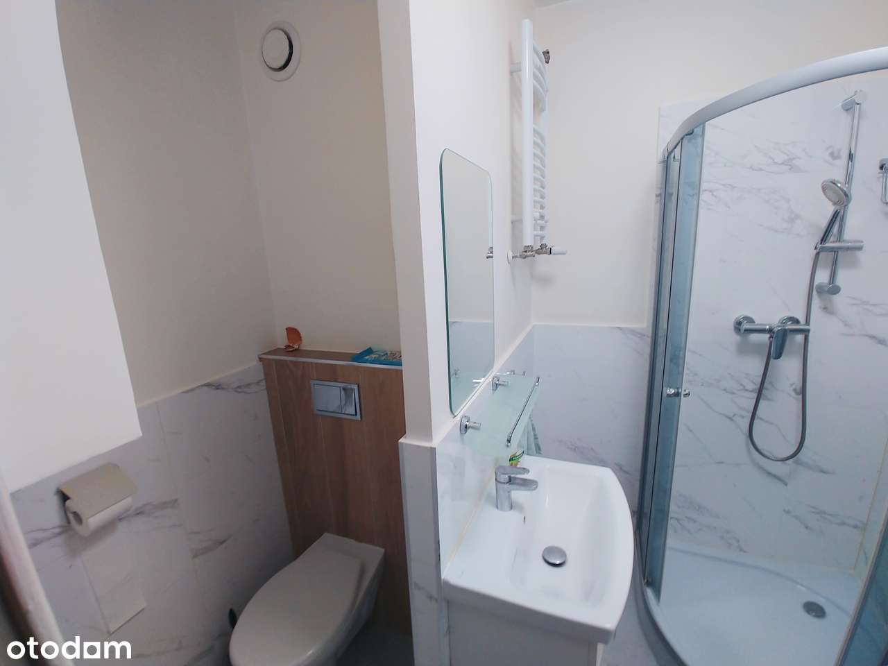 Mieszkanie w popularnej i pożądanej dzielnicy-5