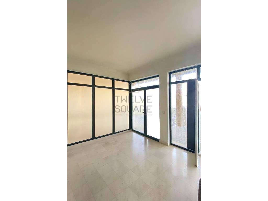 Loja com Excelente Destaque Visual, na Praia da Vieira-7