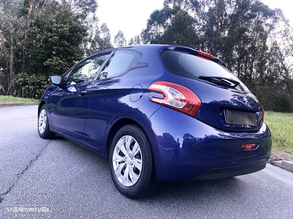 Peugeot 208 1.2 PureTech Style - 5