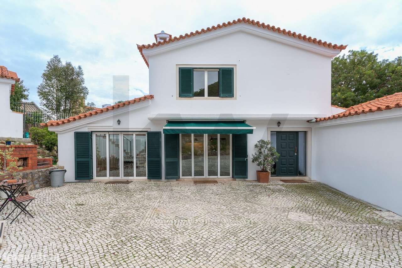 Moradia de Luxo T3 + 1 com Piscina e Jardim Privado em Alcabideche, Ca-12