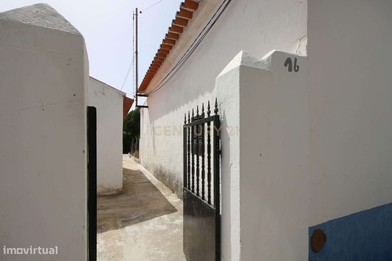 Conjunto de moradias para venda no Afonsoeiro-13