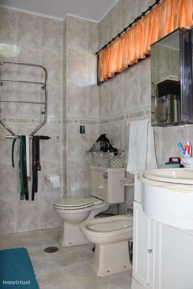 Moradia T6 (ou T4+T2) em Vila Nova de Gaia - Vilar do Paraíso-22