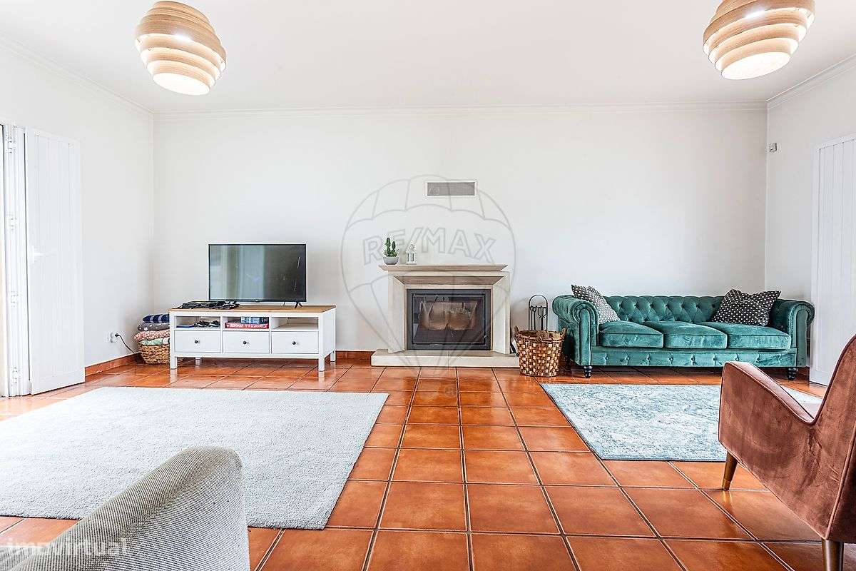 Moradia T4 para venda-6