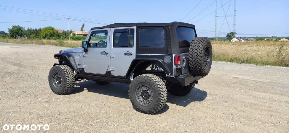 Jeep Wrangler 3.6 Unlim Rubicon - 22