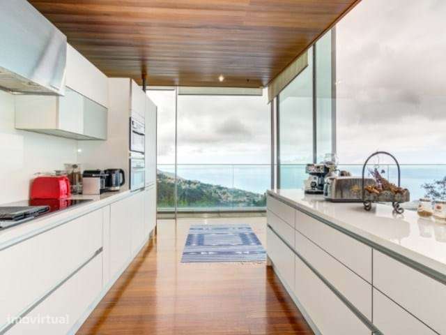 Quinta de Luxo com Duas Moradias e Vista Mar – Um Refúgio Exclusivo no-35