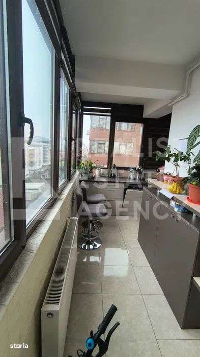 Vânzare, apartament cu 3 camere în zona Militari Residence - Imagine principală: 3/8