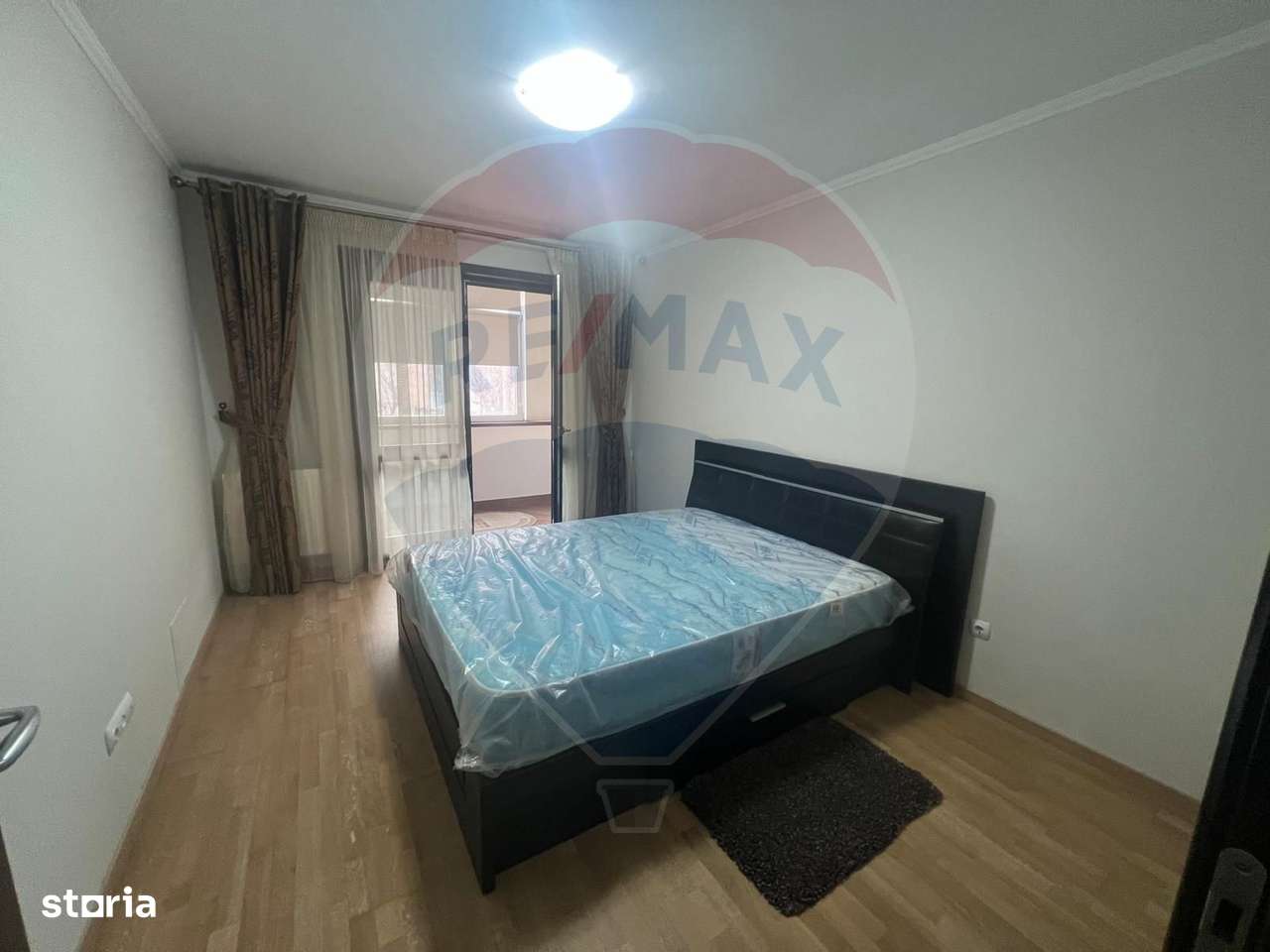 Apartament 3 cemere strada Lupeni - Imagine principală: 2/14