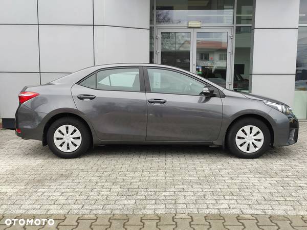 Toyota Corolla 1.6 Active - 5