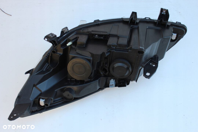 Renault Scenic III Lift 2012 - 2016 Bi Xenon Prawa - 4