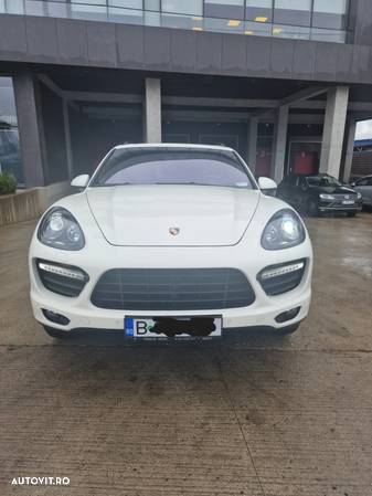 Porsche Cayenne Turbo V8 4.8L Aut. - 1