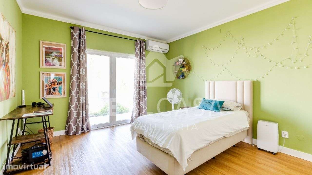 Moradia Térrea T5 em Marinha Grande-40