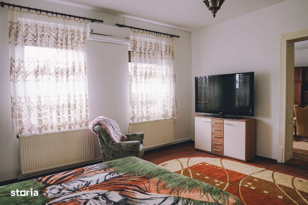 Casa renovata integral 4 camere + garaj | Piata Cluj, Str. Paris, Sibi-14