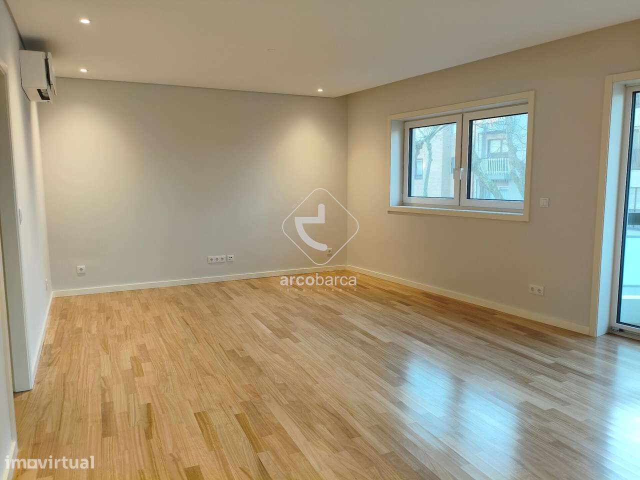 Apartamento T3 c/ garagem e arrumos - Grande imagem: 5/25