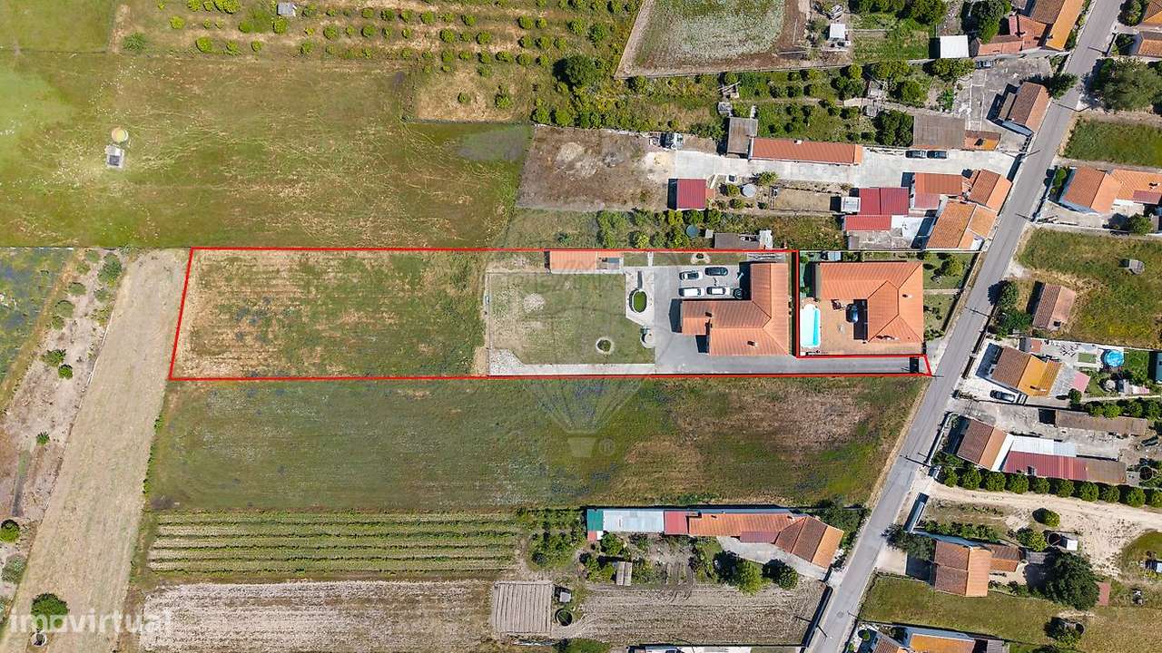 Moradia T4 para venda-30