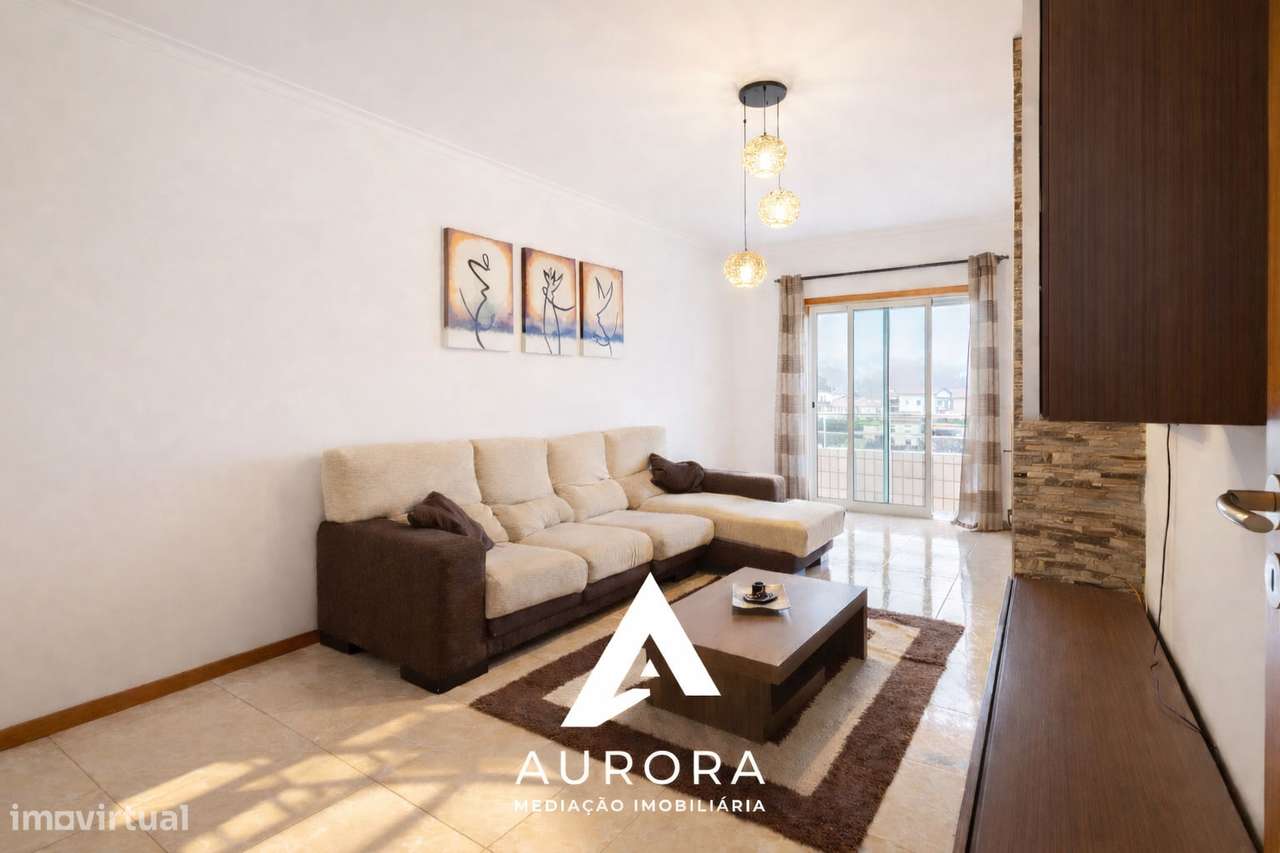 Apartamento T3 Venda em Oliveira de Azeméis, Santiago de Riba-Ul, Ul,-4