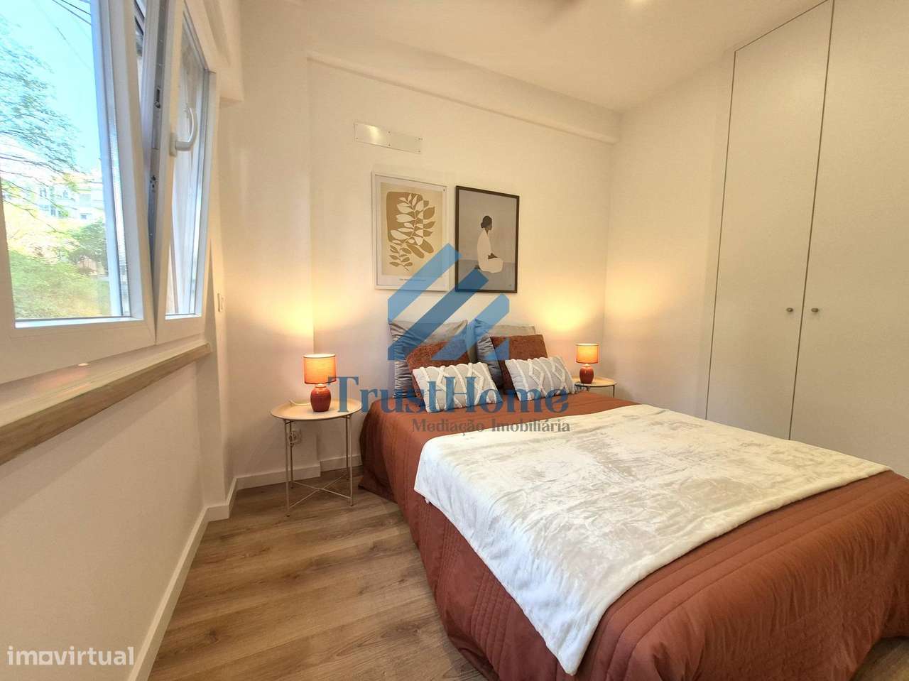 T2 Totalmente Remodelado c/ arrecadação 27m2 Benfica Lisboa-17