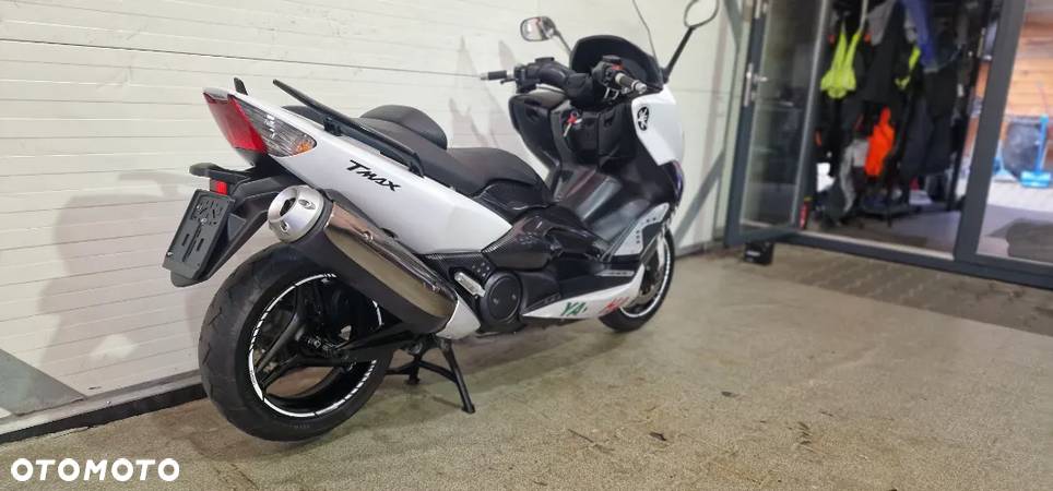 Yamaha Tmax - 20