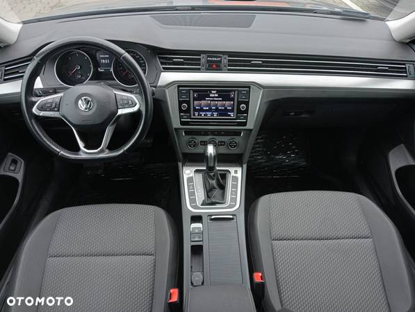 Volkswagen Passat 2.0 TDI EVO Essence DSG - 28