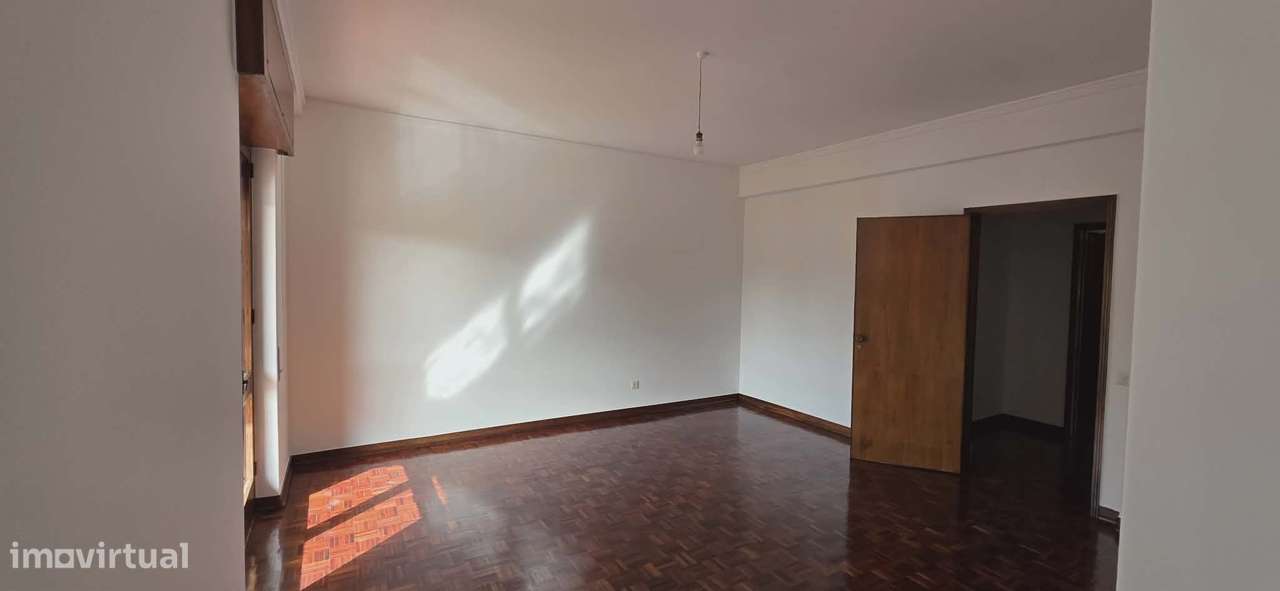 Apartamento T3 junto a Escolas - APA3193/26-6