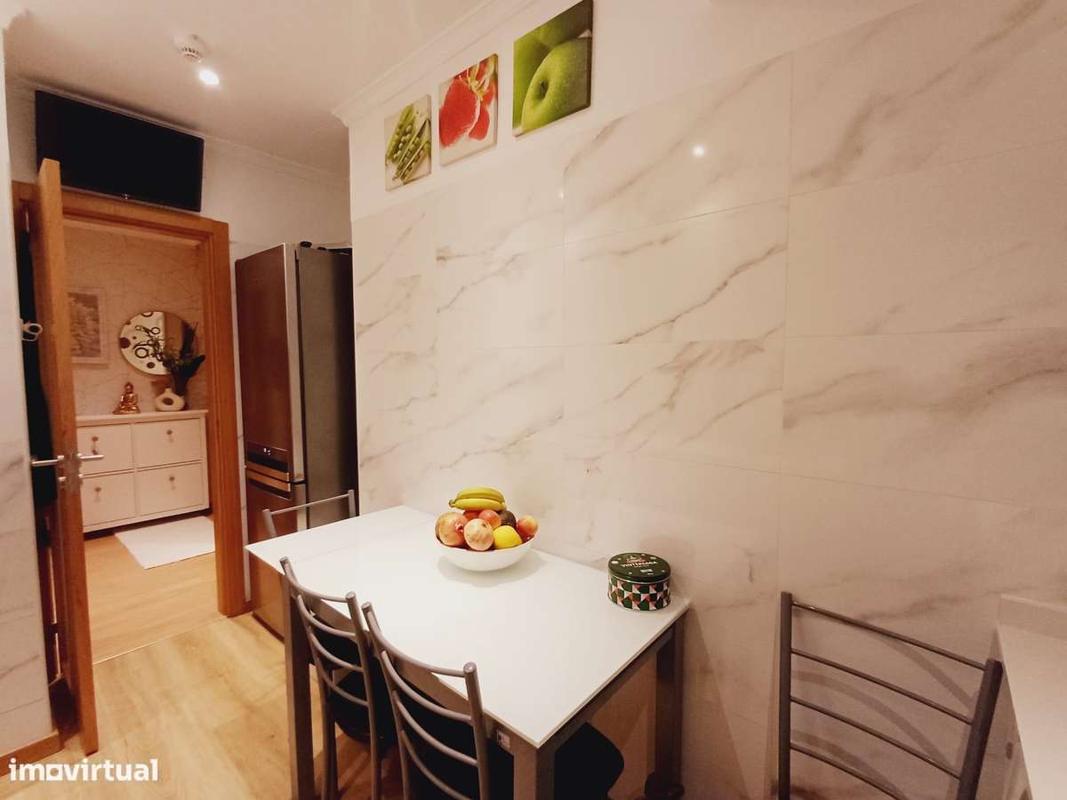 Apartamento T2 Totalmente Remodelado na Quinta do Romão, Quarteira-7