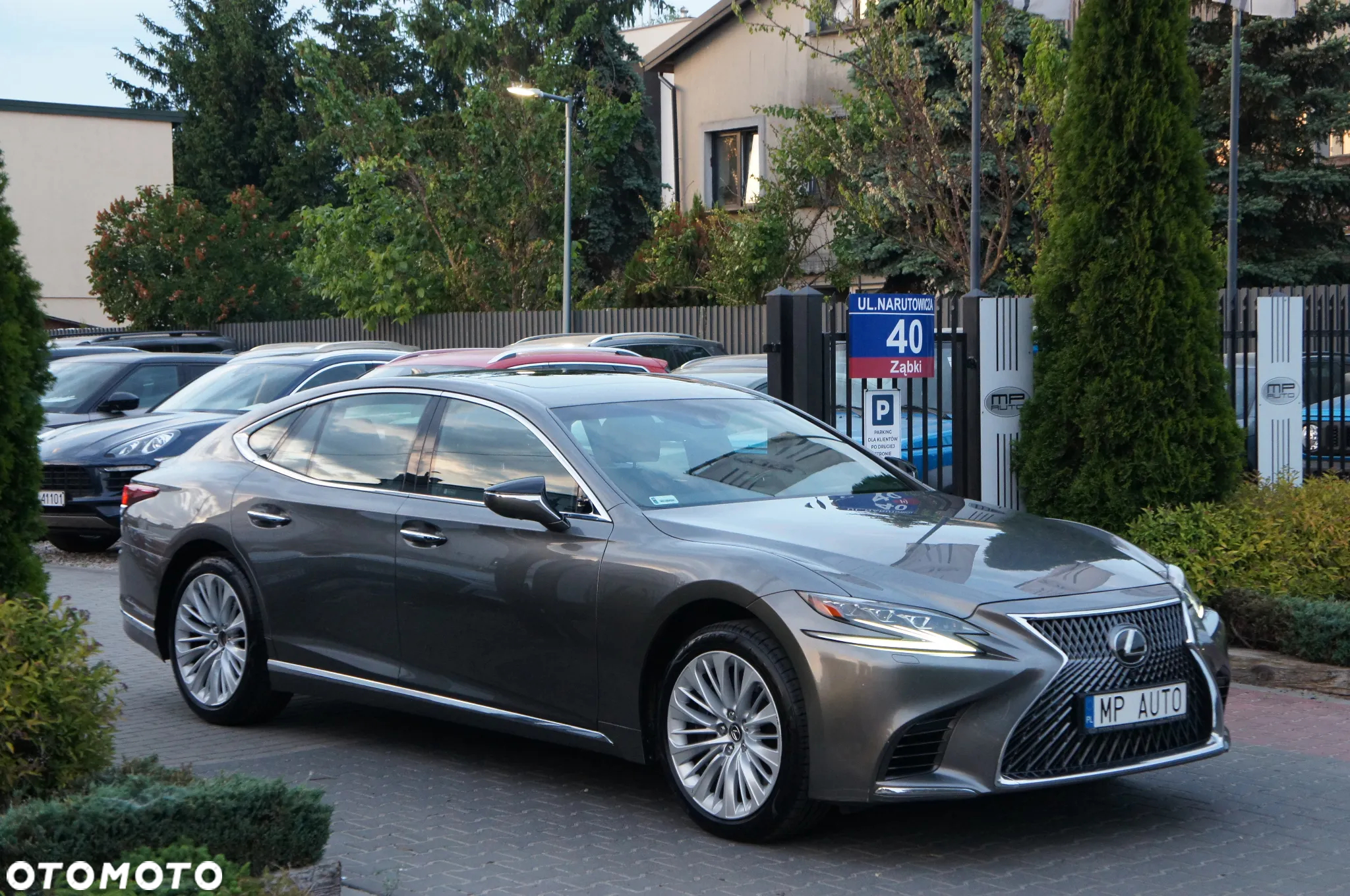 Lexus LS 500 Prestige AWD - 3