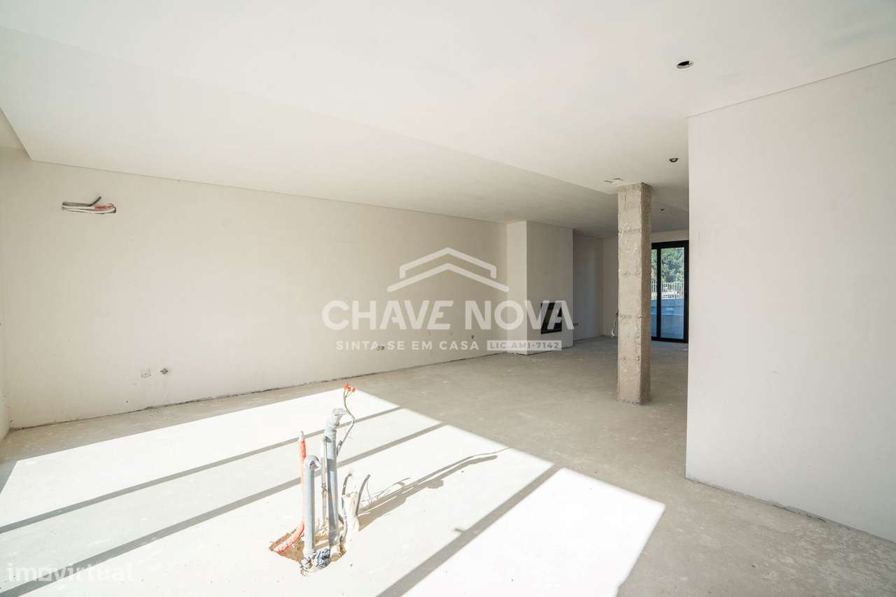 MV - Moradia em Banda V3+1 Nova c/ Piscina na Madalena - Grande imagem: 5/24