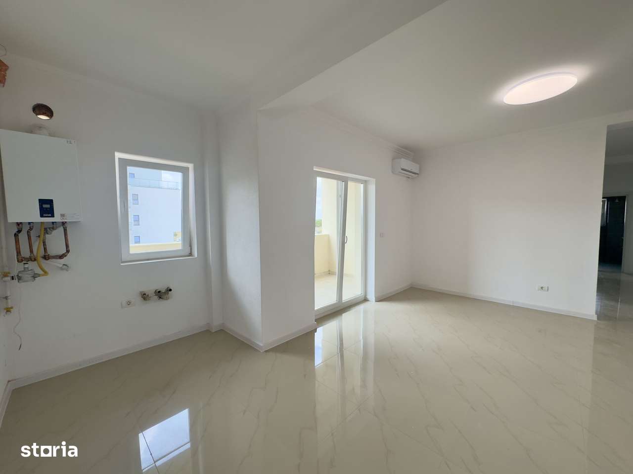 Torontalului, Etaj intermediar, Decomandat - Imagine principală: 3/13