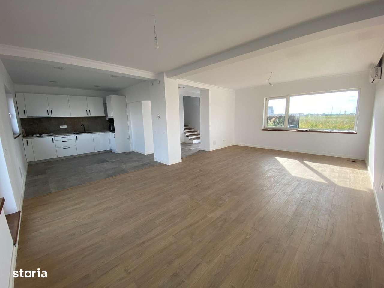 Vila individuala 4 camere, zona linistita in Tunari, Ilfov-6