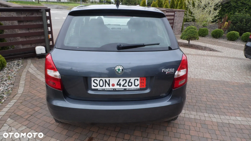 Skoda Fabia 1.4 16V Comfort - 11