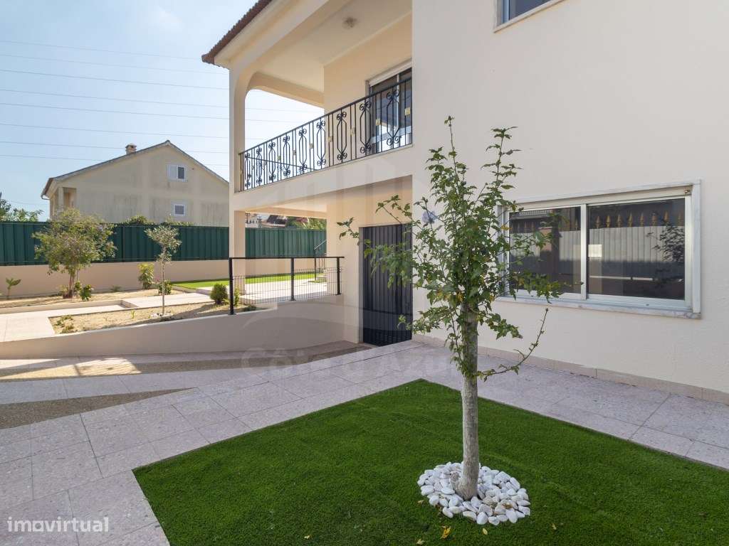 Moradia T2+1 em Quinta do Conde - Grande imagem: 4/47