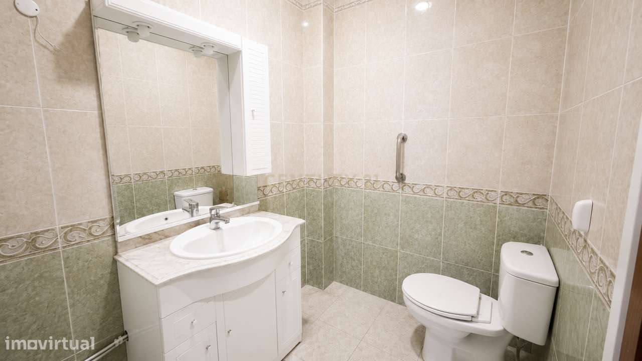 T1+1 com 86,98 m² junto ao Metro do Lumiar-13