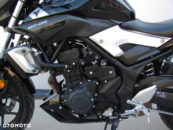 Yamaha MT - 17