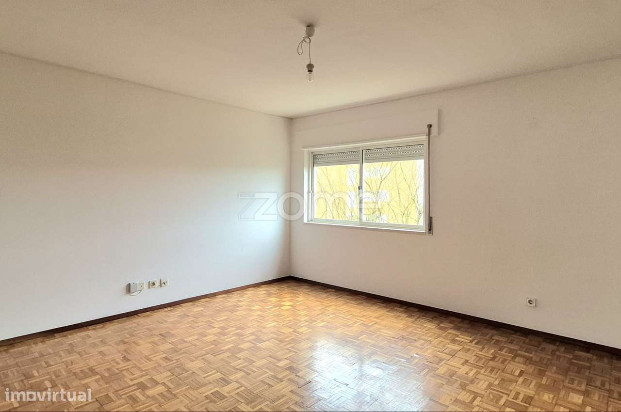 T3 para Arrendar em Alfragide, Varandas de Monsanto. Perto do IKEA. - Grande imagem: 4/34