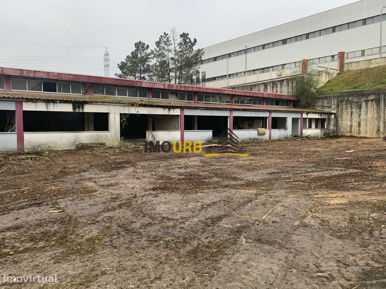 Armazém Industrial para Reabilitar ! - Grande imagem: 3/32