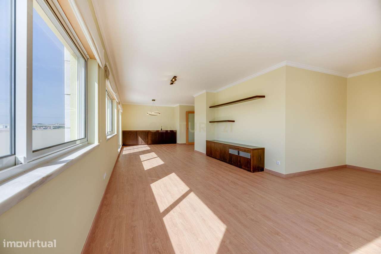 T4 Premium com Suíte, Terraço e Estacionamento em Oeiras - Grande imagem: 5/60