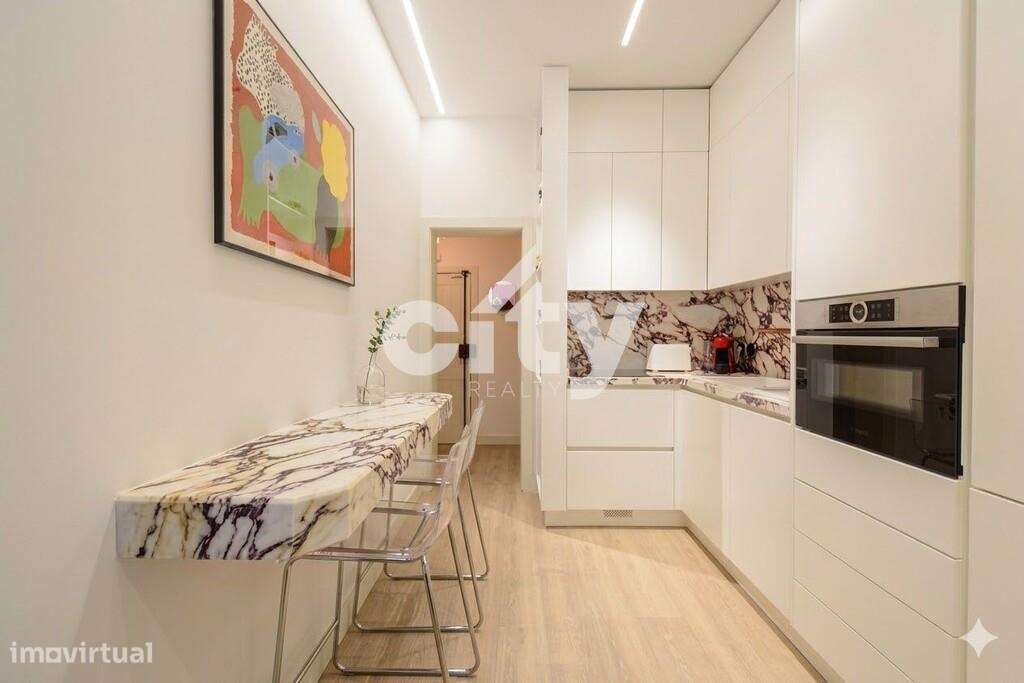 T1 Remodelado com Terraço Privativo | Praça da Espanha | Junto ao Jard-8