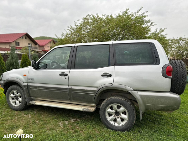 Nissan Terrano II 2.7 TDI Comf. Wg. - 3