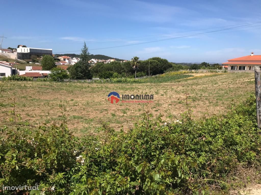 Terreno 2680m2 com possibilidade para construção de duas moradia