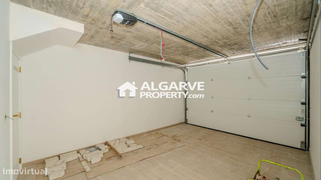 Moradia T3, nova, no centro de Moncarapacho - Grande imagem: 5/19