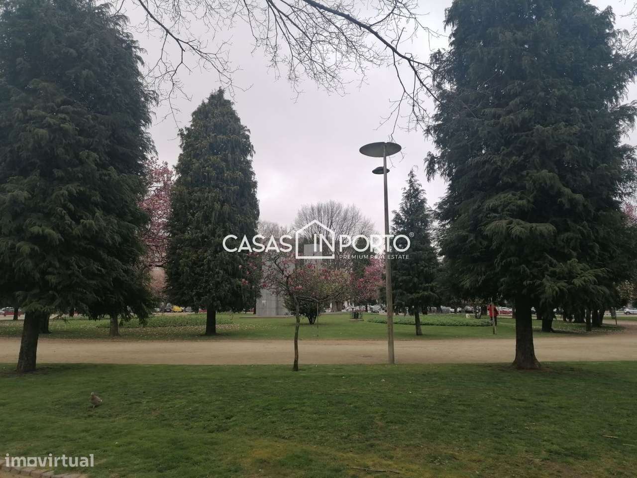 T1 de Luxo com varandas junto à Praça Velásquez - Grande imagem: 4/5