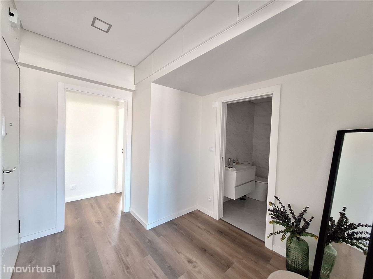 Apartamento T3 | Benfica, Bairro Sta. Cruz-6
