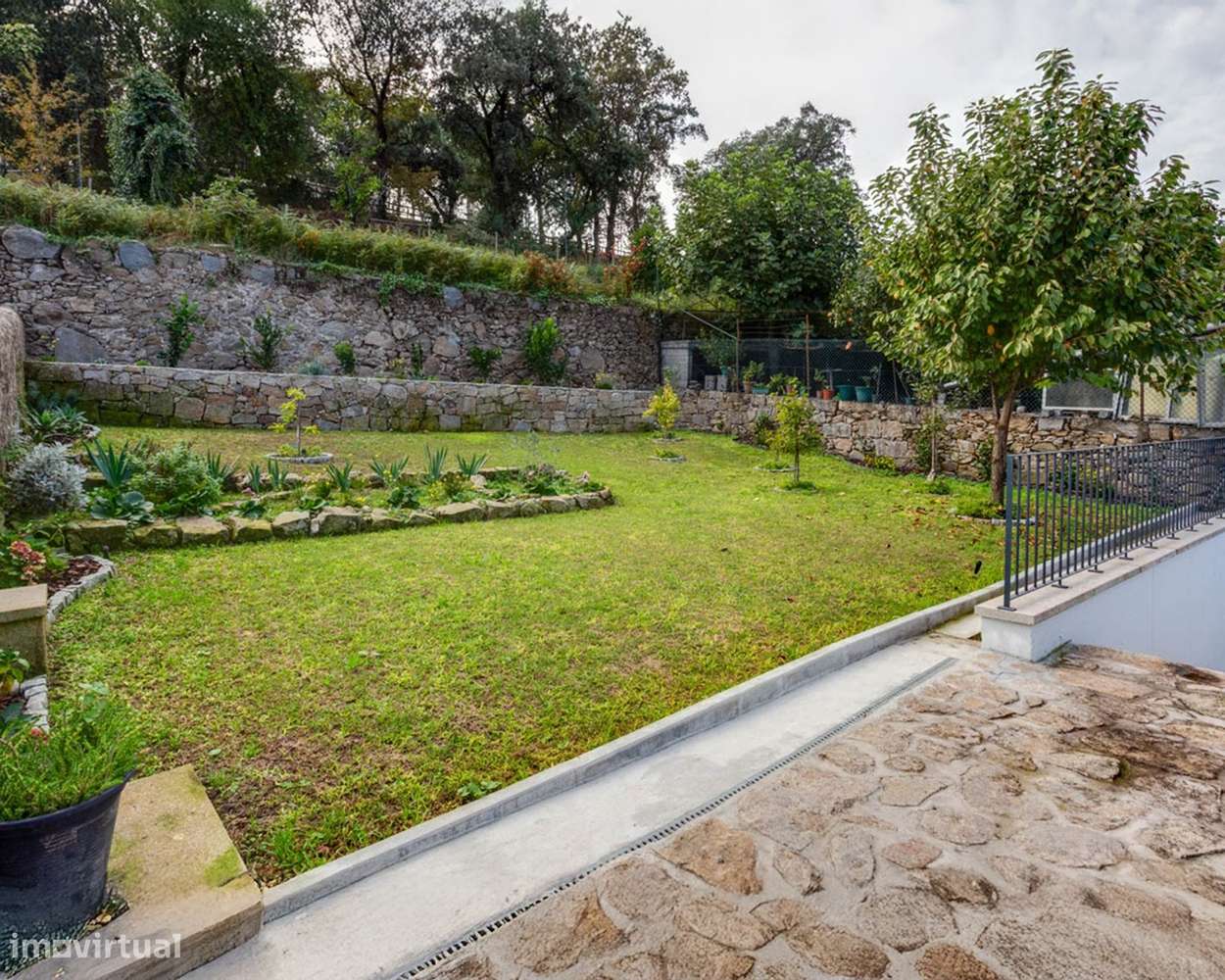 Mobilado e pronto a habitar - Grande imagem: 4/21