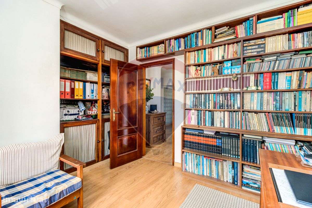 Moradia T4 para venda-24