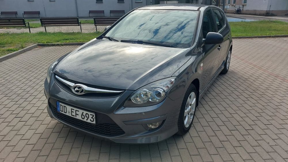 Hyundai i30 I (2007-2012) 1.4 Blue Classic 2011