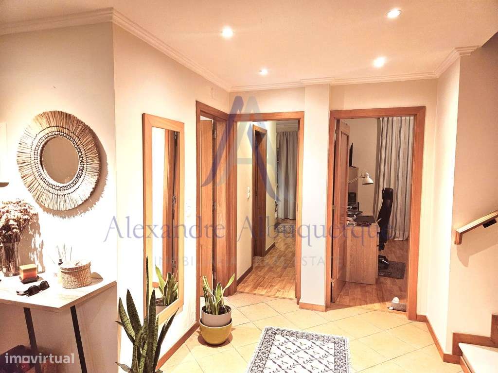 Moradia Isolada T3 com Piscina e Garagem em Azeitão-9