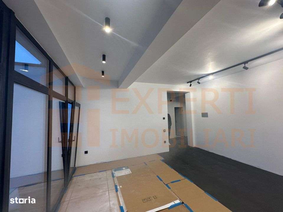 Oportunitate imobiliara! Casa de vanzare in zona  Palazu Mare-Constant - Imagine principală: 4/19