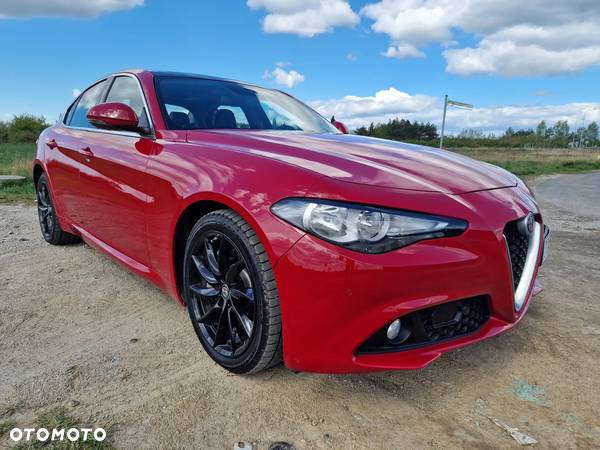 Alfa Romeo Giulia 2.0 Turbo 16V AT8-Q4 Ti - 13